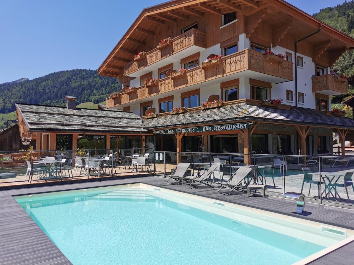 Hotel-Chalet Les Ecureuils Restaurant, Piscine, Garage Le Grand-Bornand Ngoại thất bức ảnh