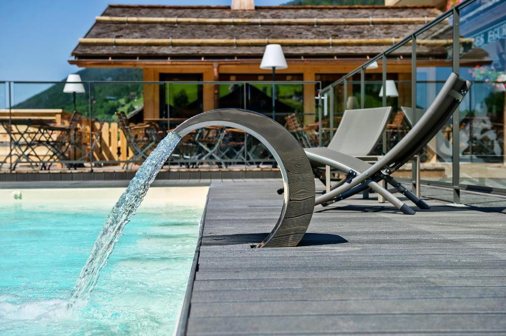 Hotel-Chalet Les Ecureuils Restaurant, Piscine, Garage Le Grand-Bornand Ngoại thất bức ảnh